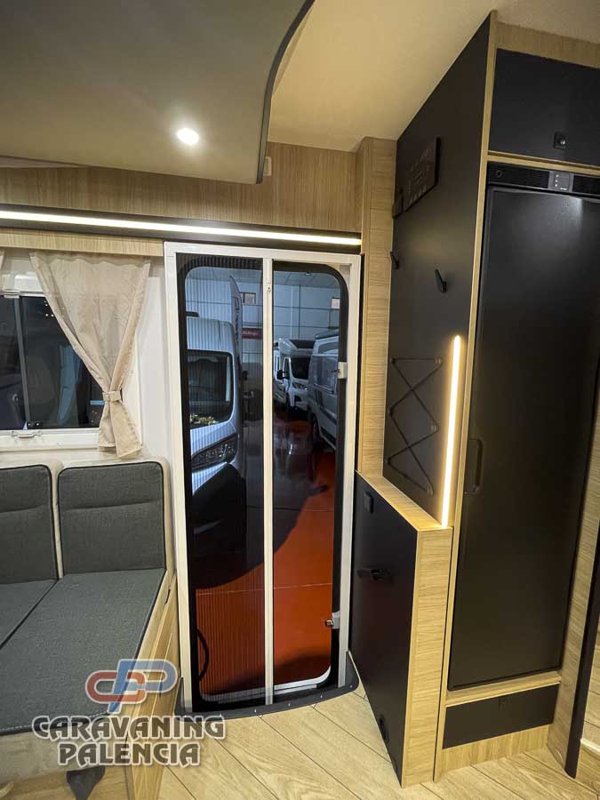 challenger-250-graphite-edition-m26-caravaning-palencia-10