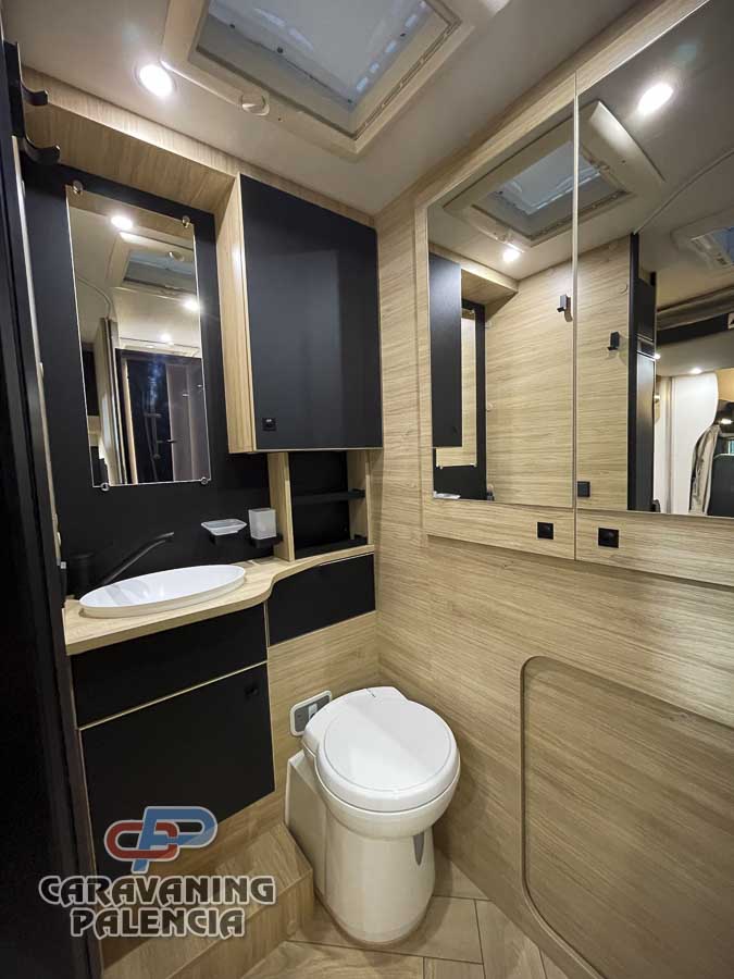 challenger-250-graphite-edition-m26-caravaning-palencia-12