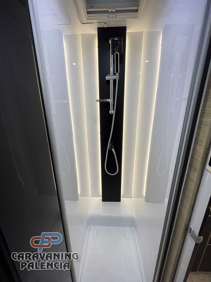 challenger-250-graphite-edition-m26-caravaning-palencia-13