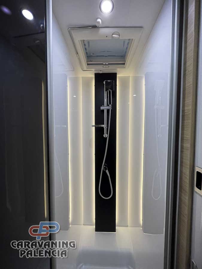 challenger-250-graphite-edition-m26-caravaning-palencia-14