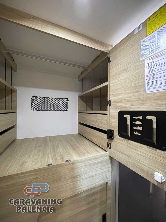 challenger-250-graphite-edition-m26-caravaning-palencia-18