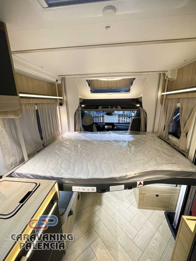 challenger-250-graphite-edition-m26-caravaning-palencia-20