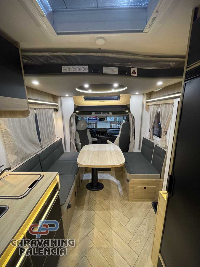 challenger-250-graphite-edition-m26-caravaning-palencia-5