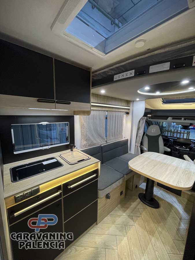 challenger-250-graphite-edition-m26-caravaning-palencia-6
