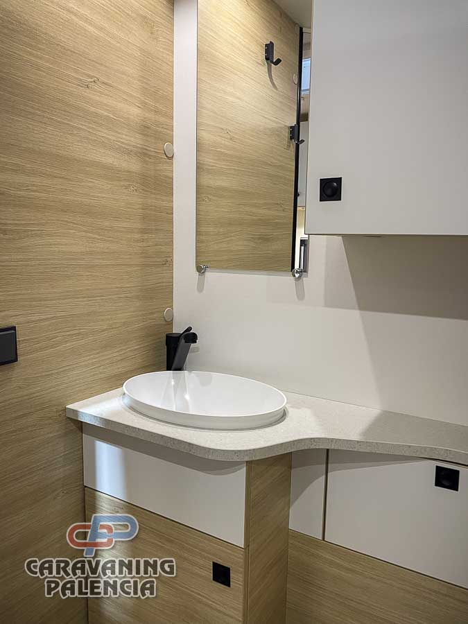 challenger-260-ultimate-edition-caravaning-palencia-10