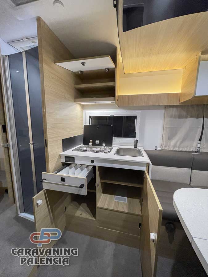challenger-318-ultimate-edition-m26-caravaning-palencia-13 challenger-318-ultimate-edition-m26-caravaning-palencia-13