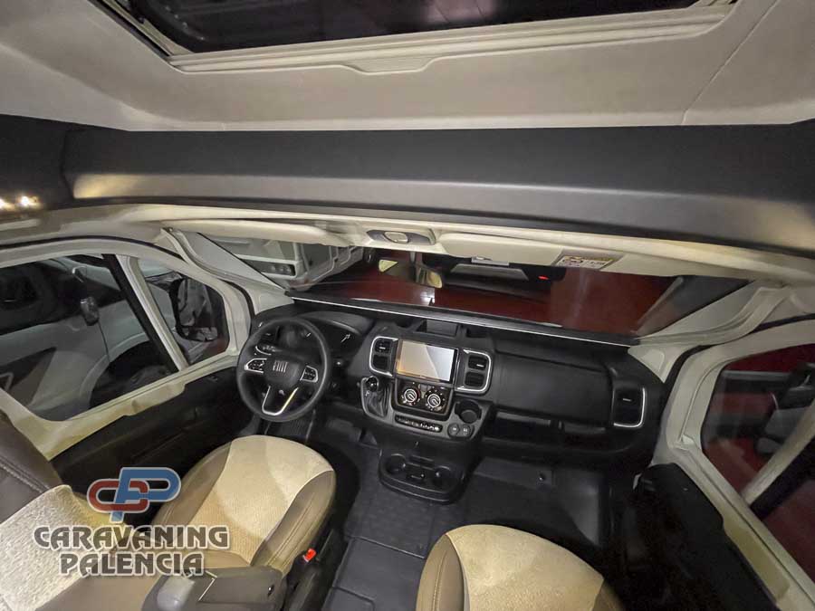 challenger-318-ultimate-edition-m26-caravaning-palencia-17 challenger-318-ultimate-edition-m26-caravaning-palencia-17