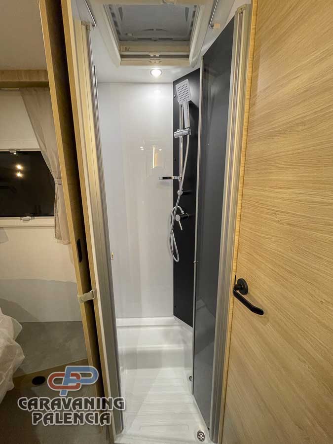 challenger-318-ultimate-edition-m26-caravaning-palencia-5 challenger-318-ultimate-edition-m26-caravaning-palencia-5