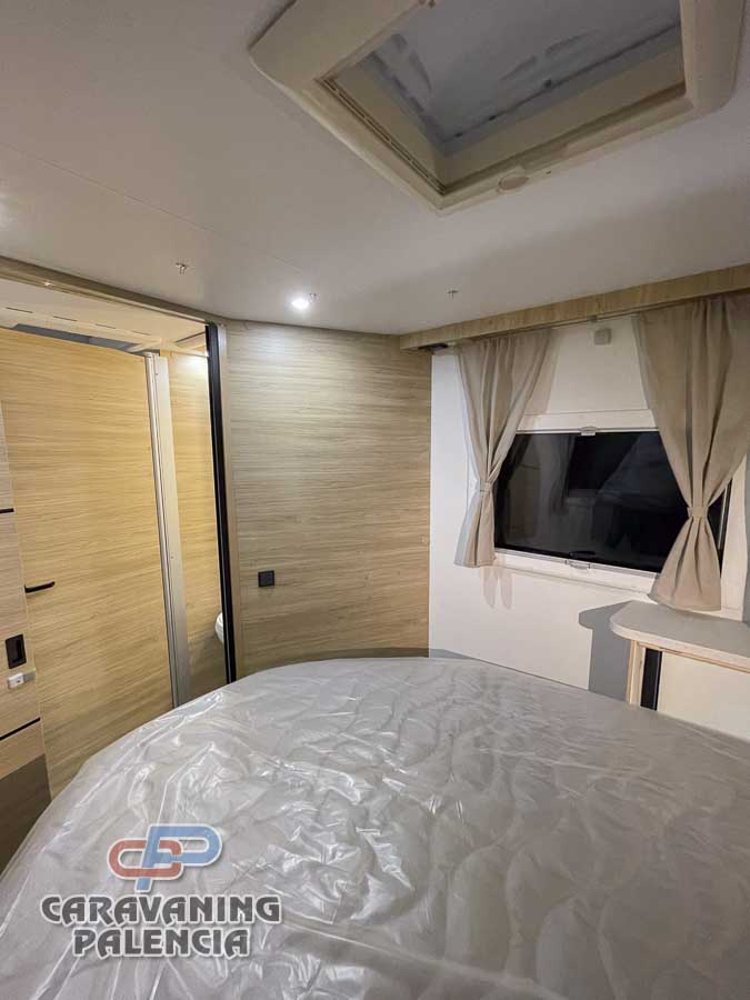 challenger-318-ultimate-edition-m26-caravaning-palencia-7 challenger-318-ultimate-edition-m26-caravaning-palencia-7