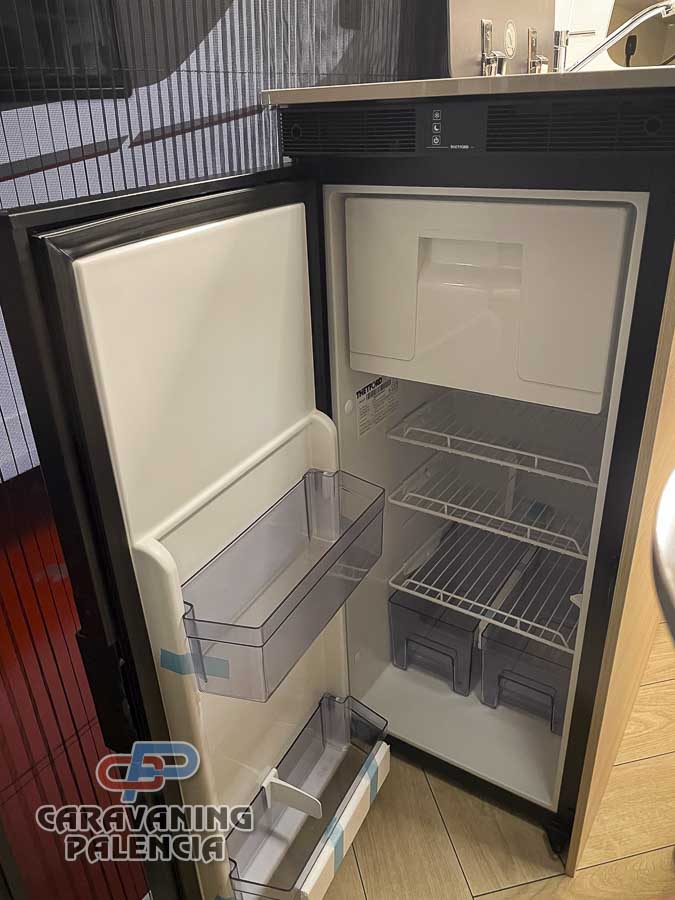 challenger-v114max-m26-break-edition-caravaning-palencia-5