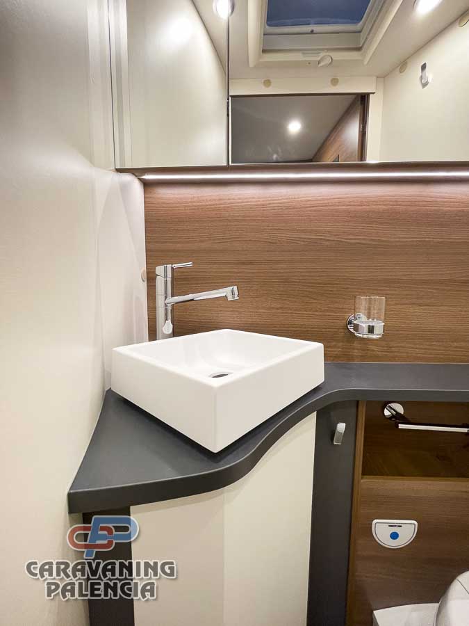 rapido-696F-caravaning-palencia-10 rapido-696F-caravaning-palencia-10