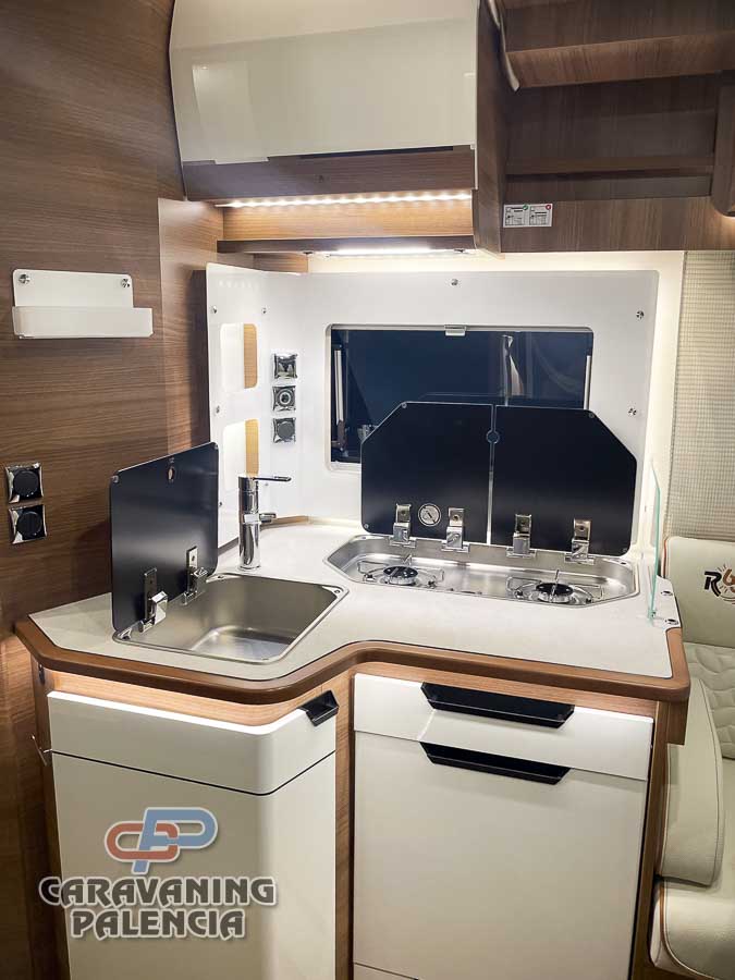 rapido-696F-caravaning-palencia-15 rapido-696F-caravaning-palencia-15