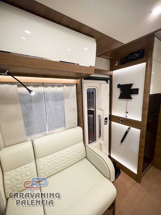 rapido-696F-caravaning-palencia-20 rapido-696F-caravaning-palencia-20