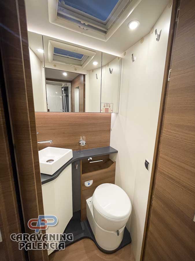 rapido-696F-caravaning-palencia-8 rapido-696F-caravaning-palencia-8