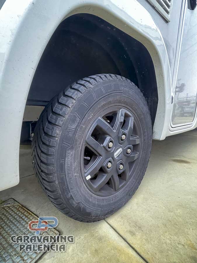 challenger-260-caravaning-palencia-24 challenger-260-caravaning-palencia-24