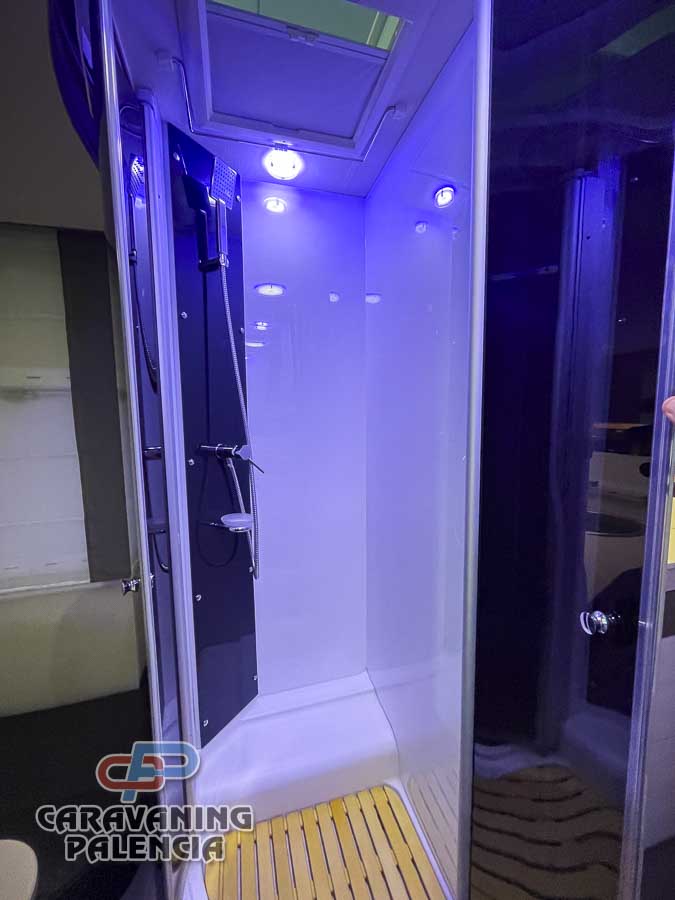 challenger-396-ocasion-caravaningpalencia-11